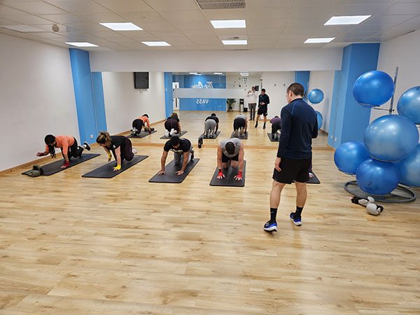 Impulsando la Salud y Productividad: Programa Deportivo en Vass